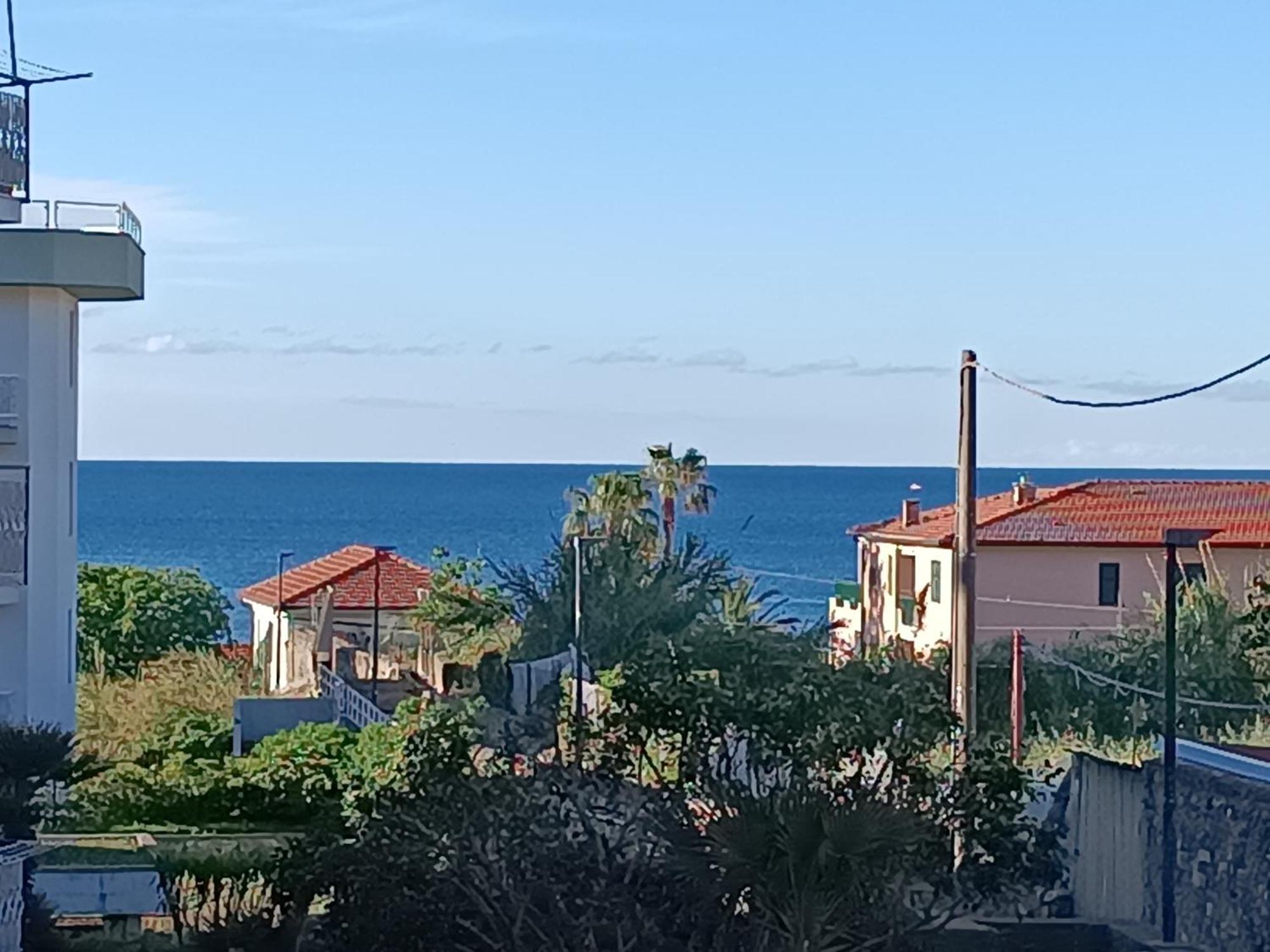 Casa Vacanza Giada Daire Santo Stefano al Mare Dış mekan fotoğraf